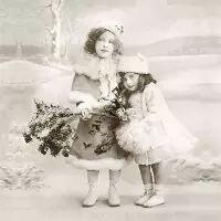 5541 - To piger fejrer jul i sneen